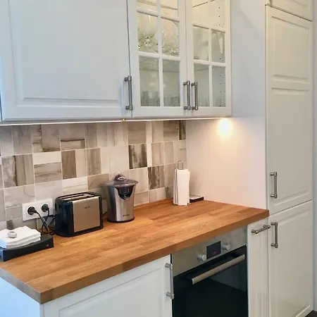 Nice And Cosy Studio In A Quiet Residential Area *