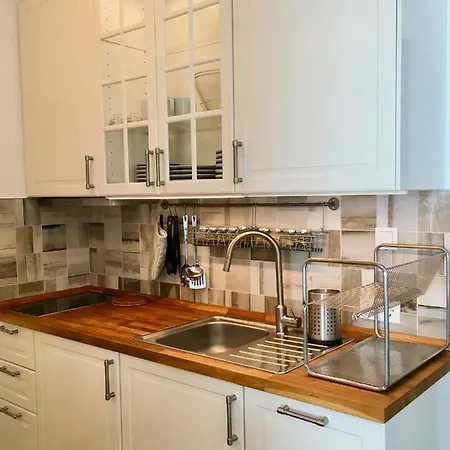 Nice And Cosy Studio In A Quiet Residential Area